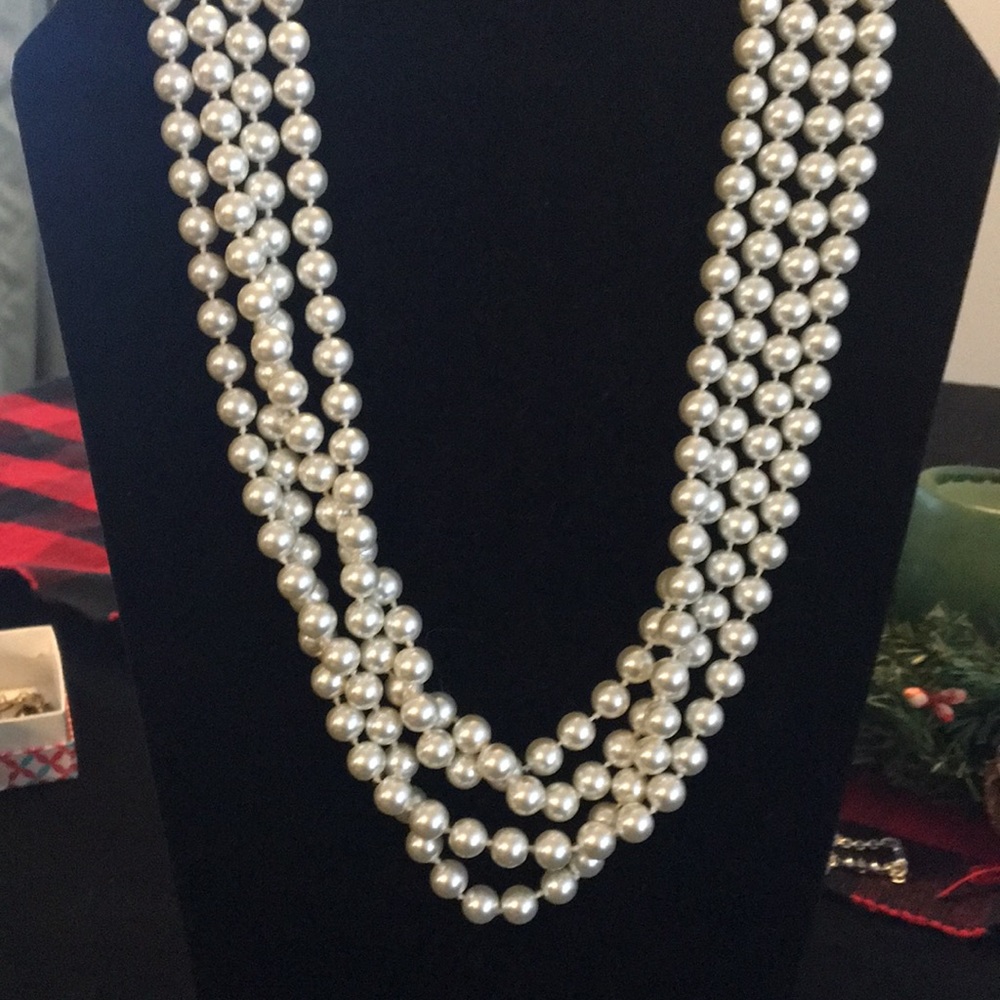 Premier Designs Opening Night pearl necklace